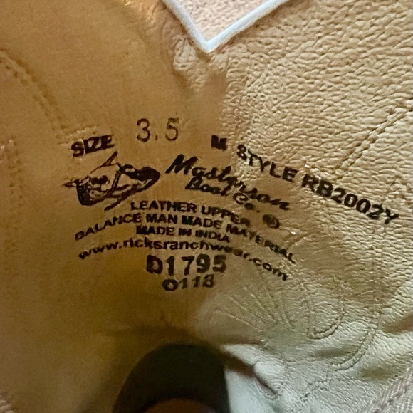 Girls Masterson Boot Co. Pink Leather Sz 3.5 - Picture 4 of 4